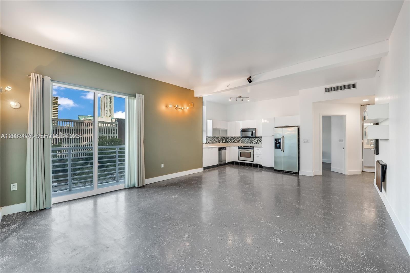 234 NE 3rd St #507, Miami FL 33132