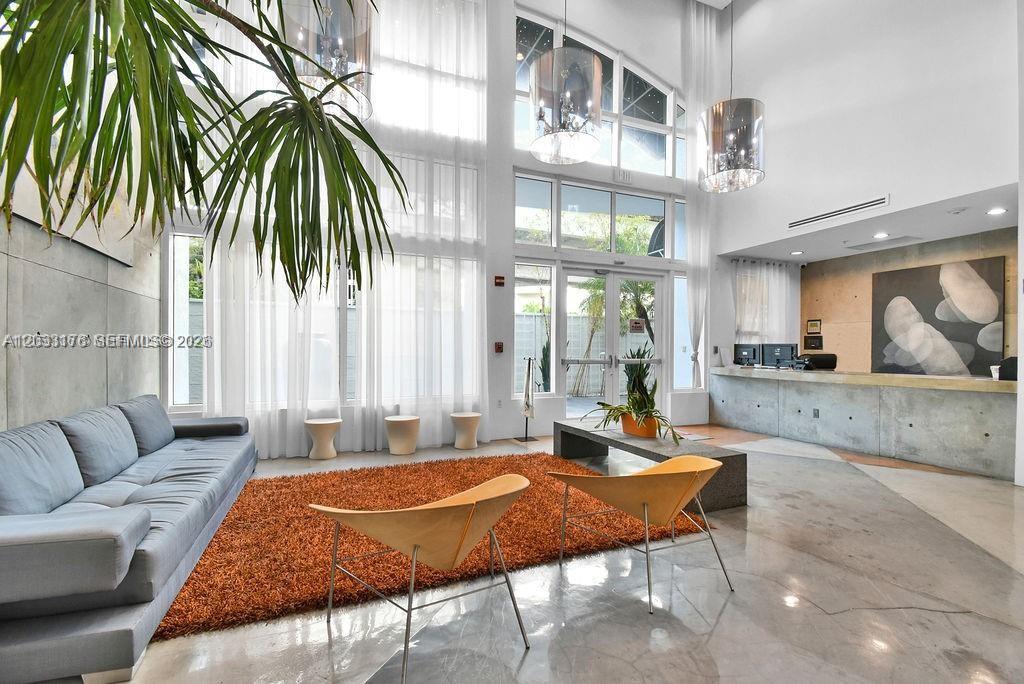 234 NE 3rd St #507, Miami FL 33132