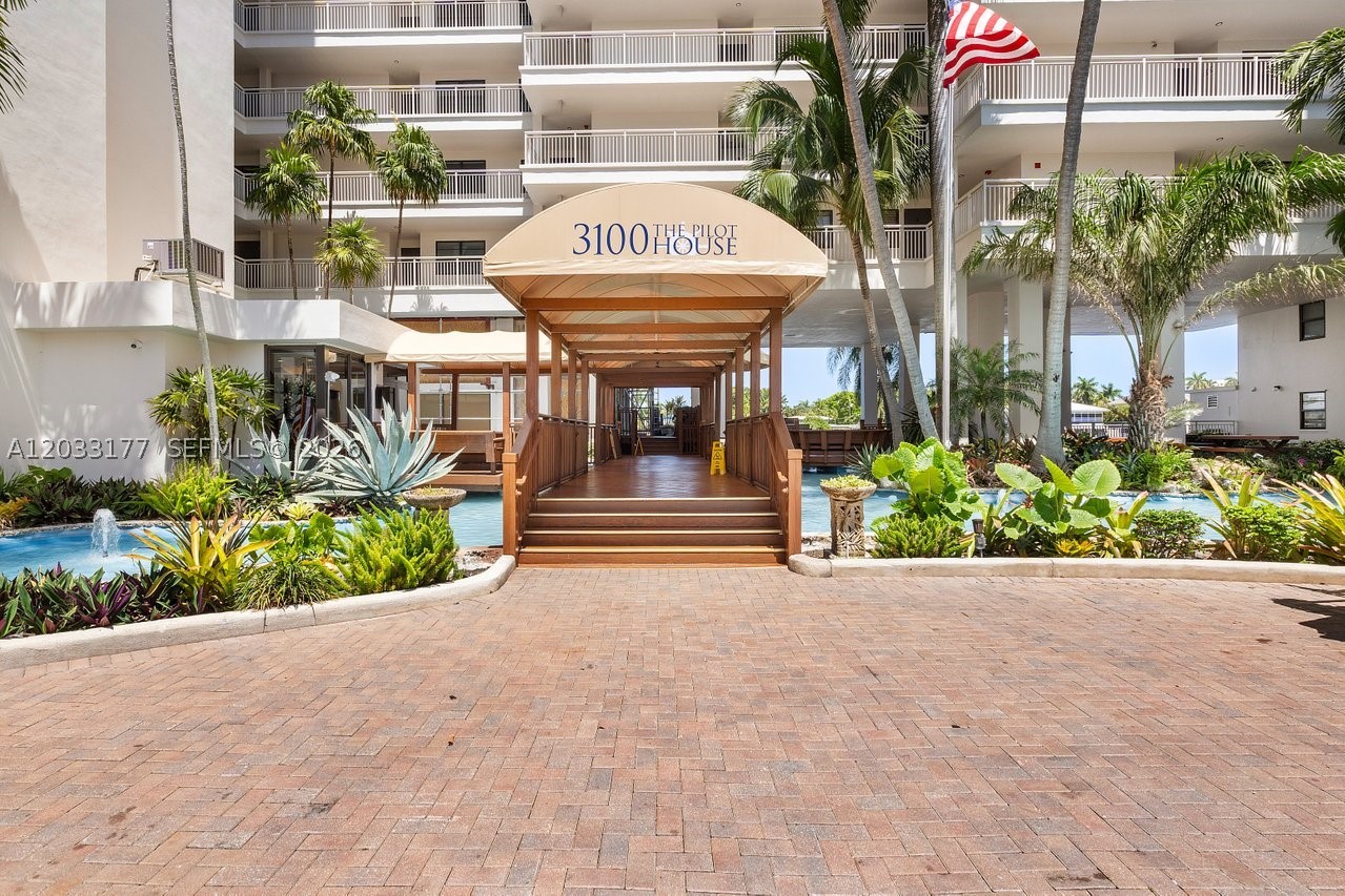 3100 NE 48th St #514, Fort Lauderdale FL 33308