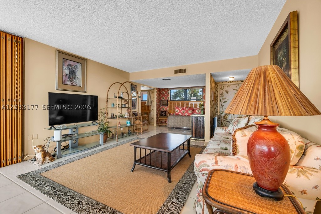 3100 NE 48th St #514, Fort Lauderdale FL 33308