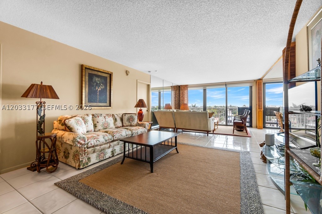 3100 NE 48th St #514, Fort Lauderdale FL 33308