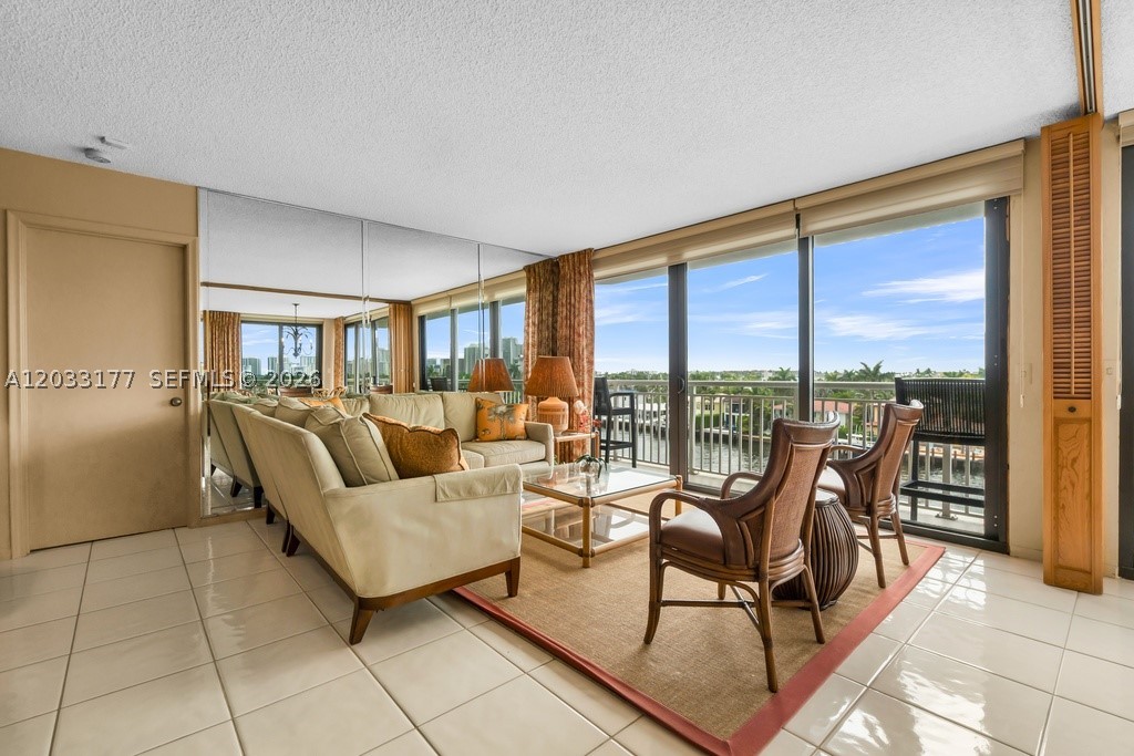 3100 NE 48th St #514, Fort Lauderdale FL 33308