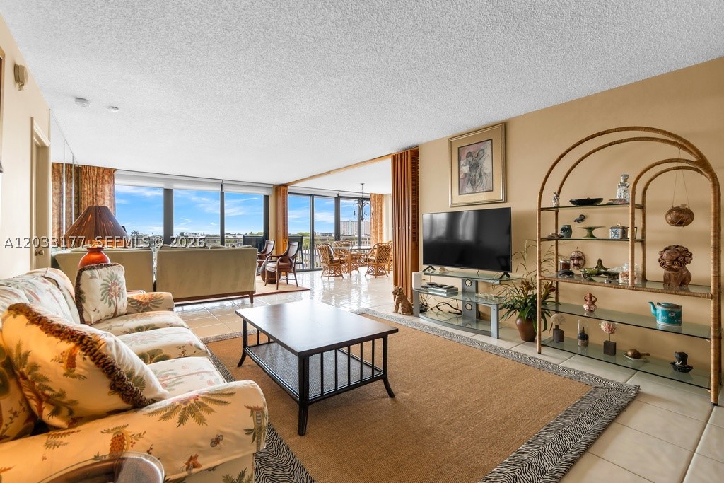 3100 NE 48th St #514, Fort Lauderdale FL 33308