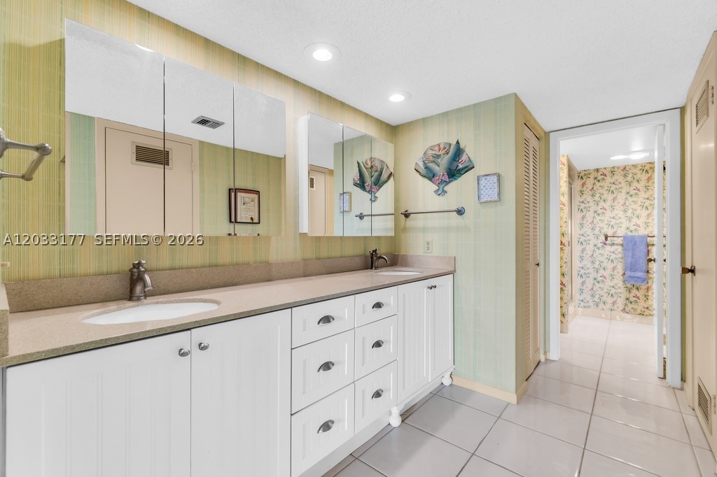 3100 NE 48th St #514, Fort Lauderdale FL 33308