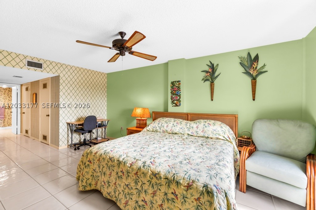 3100 NE 48th St #514, Fort Lauderdale FL 33308