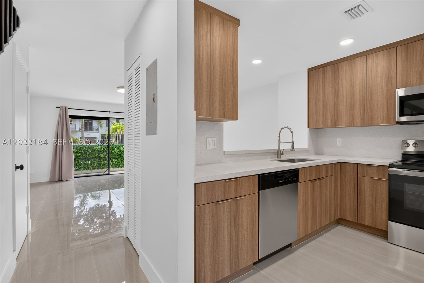 2878 Coral Springs Dr #2878, Coral Springs FL 33065