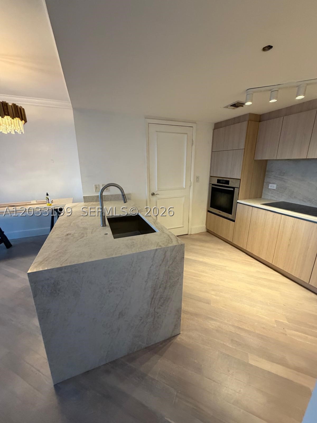 17201 Collins Ave #2209, Sunny Isles Beach FL 33160