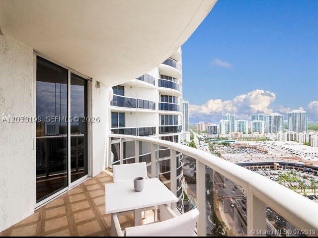 17201 Collins Ave #2209, Sunny Isles Beach FL 33160