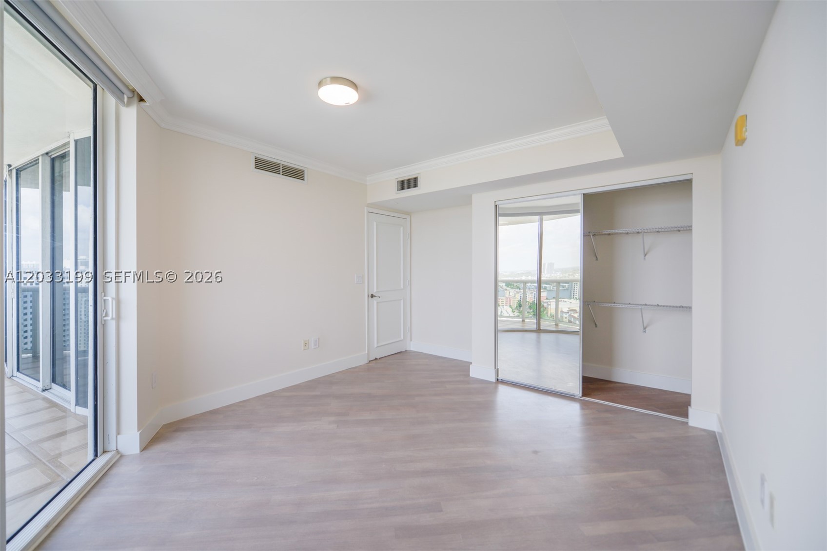 17201 Collins Ave #2209, Sunny Isles Beach FL 33160