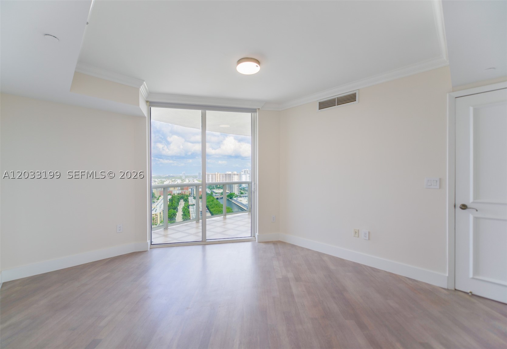 17201 Collins Ave #2209, Sunny Isles Beach FL 33160