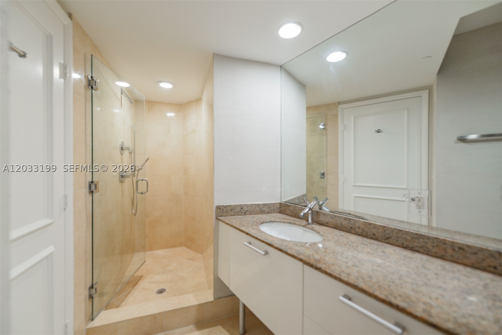 17201 Collins Ave #2209, Sunny Isles Beach FL 33160
