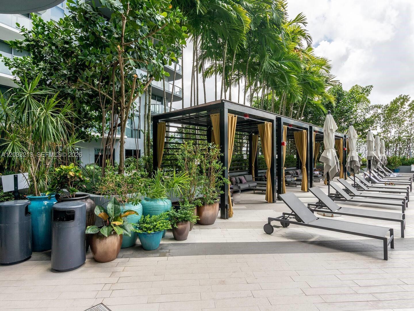 121 NE 34th St #1015, Miami FL 33137