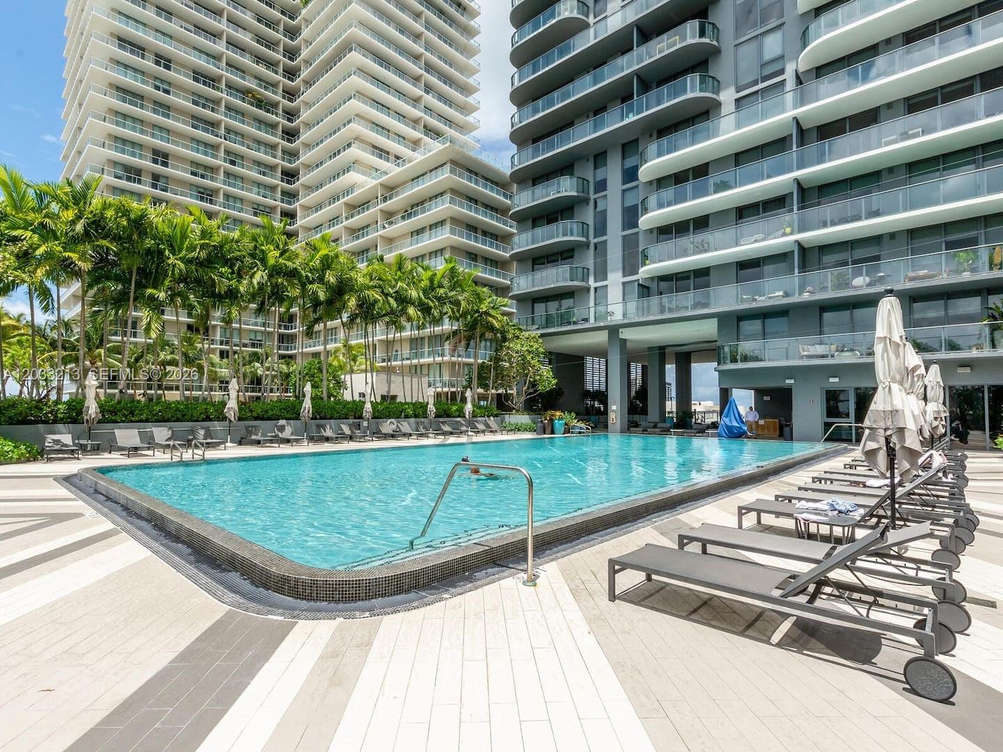 121 NE 34th St #1015, Miami FL 33137