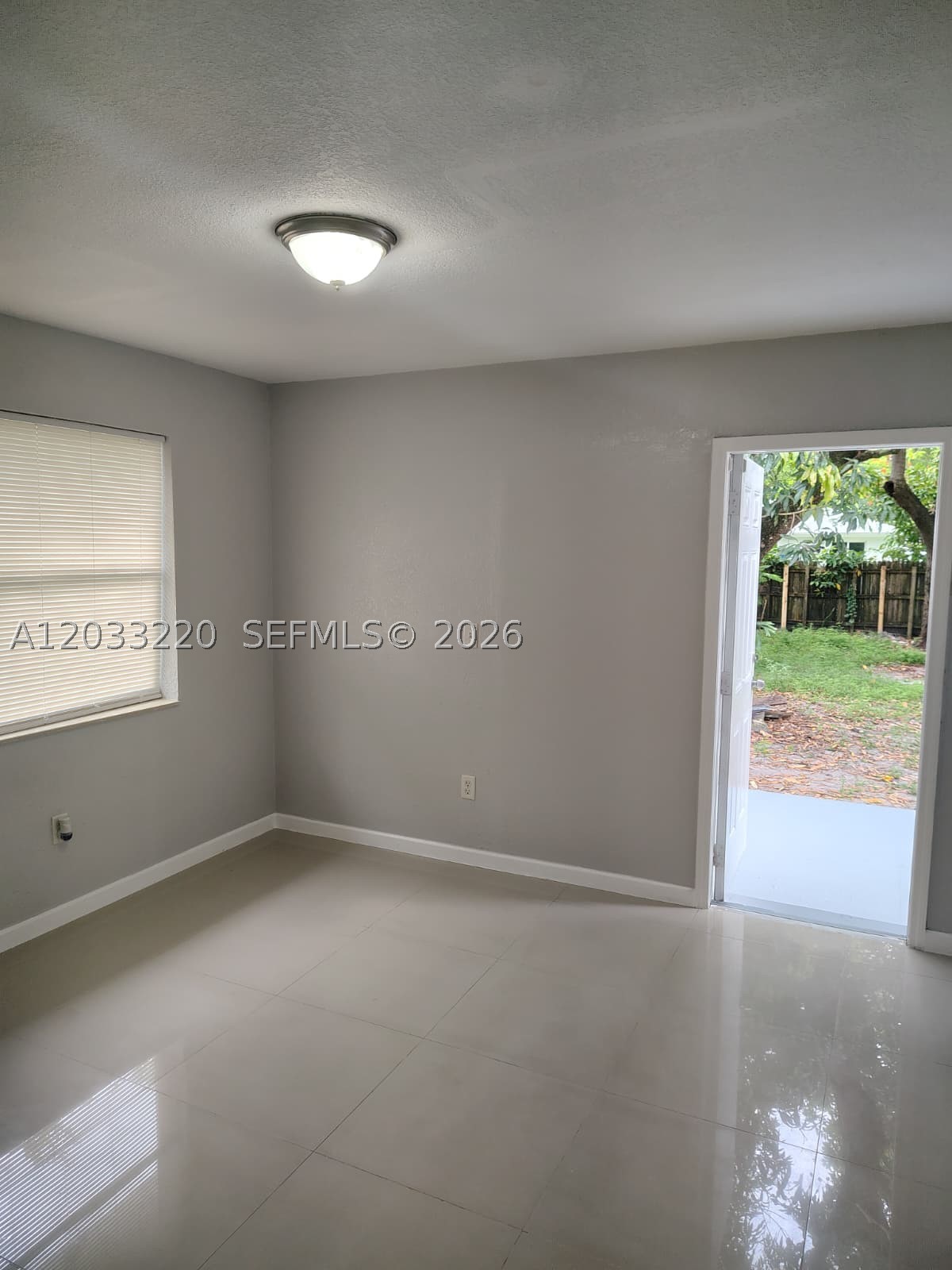 944 NW 51st St, Miami FL 33127
