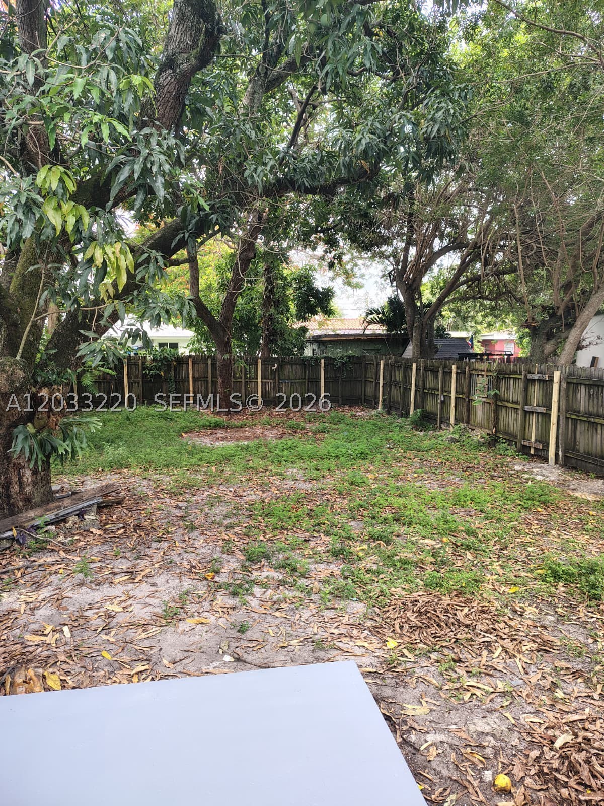 944 NW 51st St, Miami FL 33127