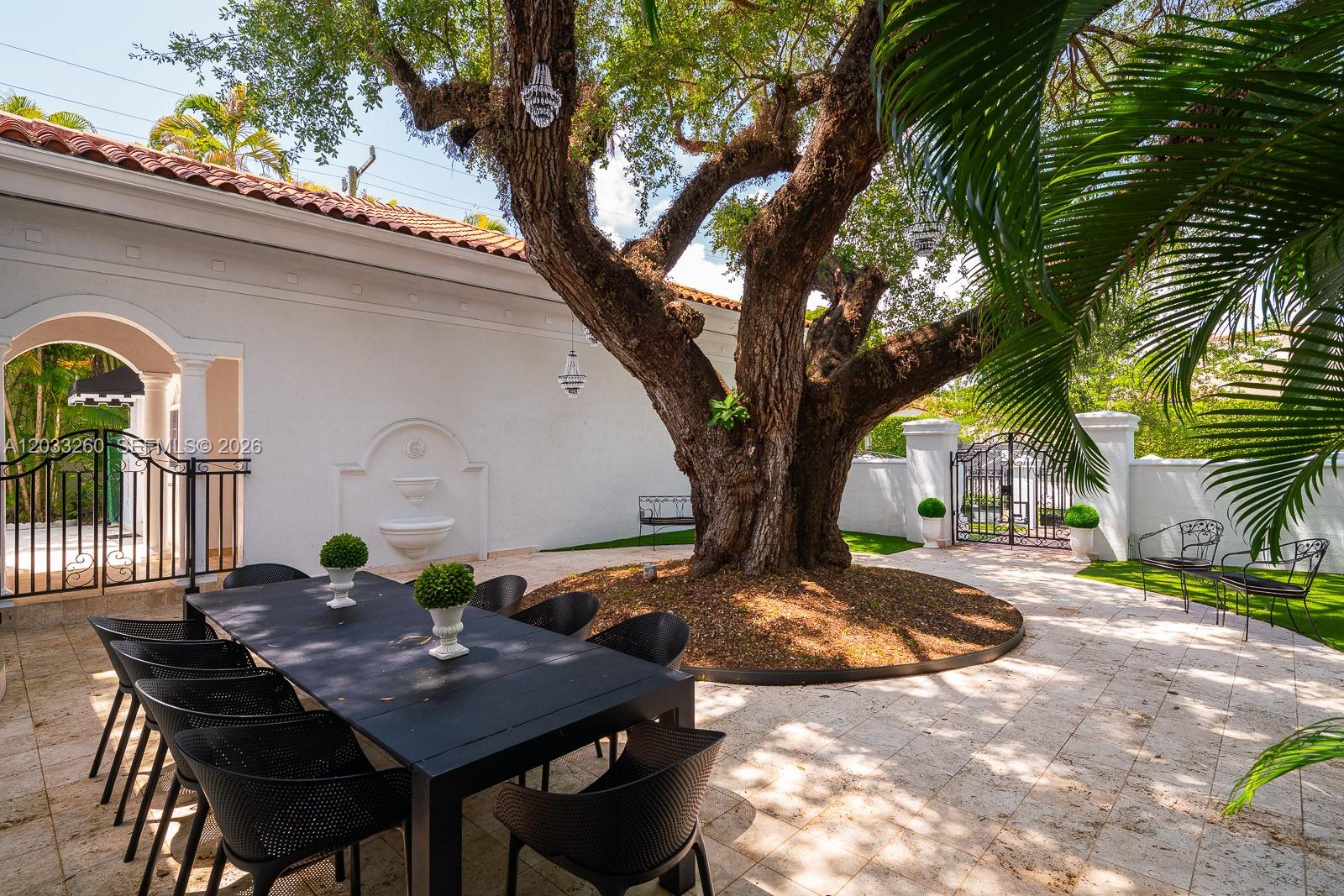 1224 Almeria Ave, Coral Gables FL 33134