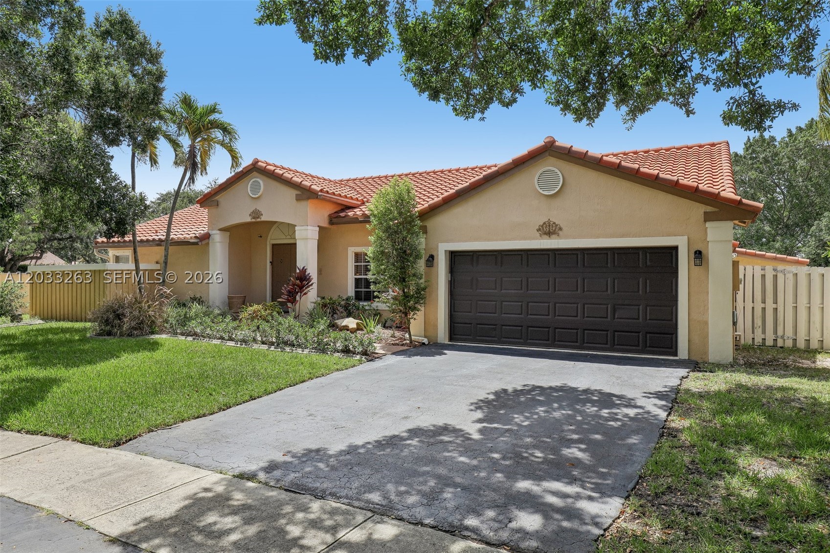 13100 NW 11th Dr, Sunrise FL 33323