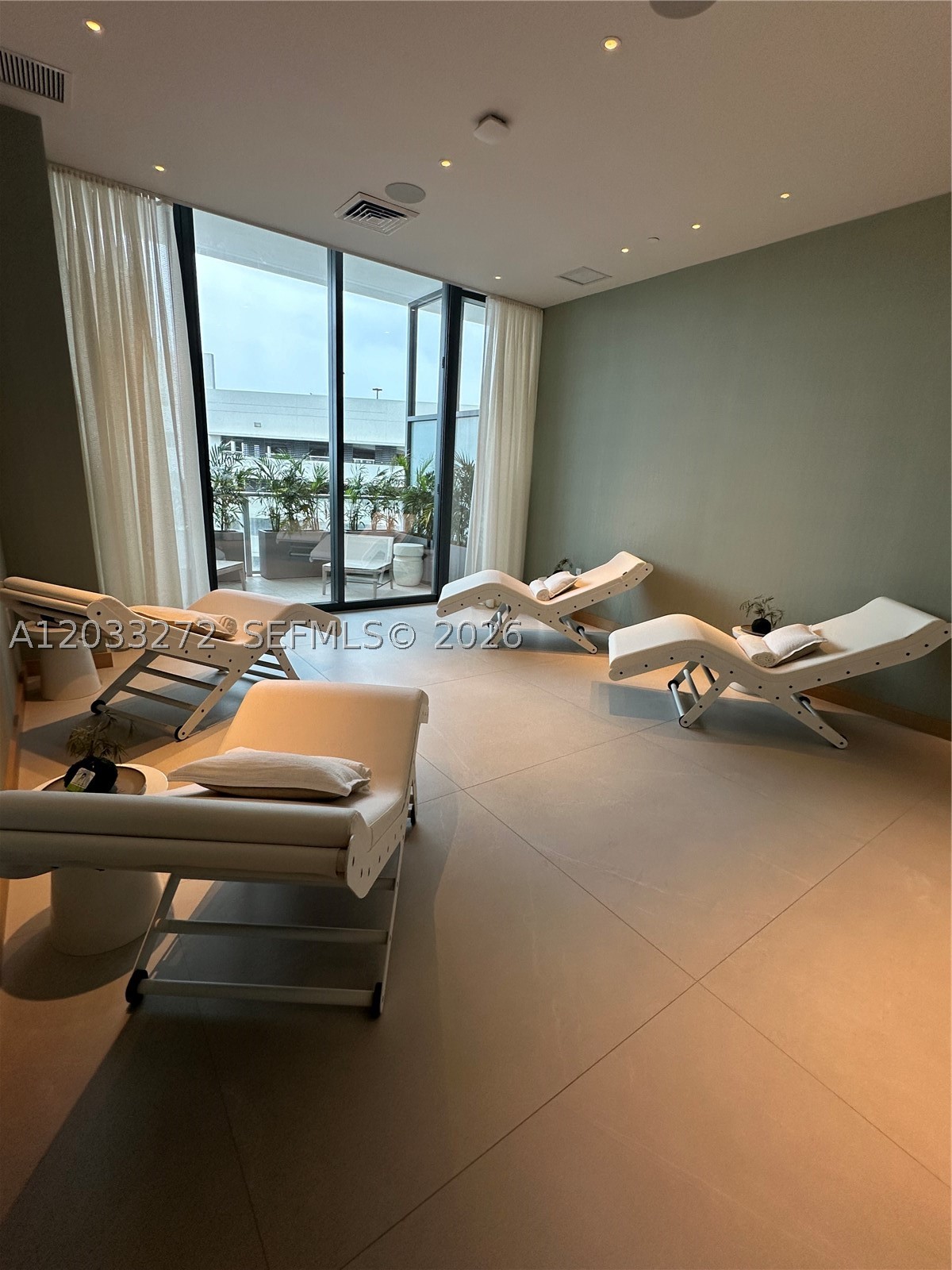 500 Alton Rd #2108, Miami Beach FL 33139