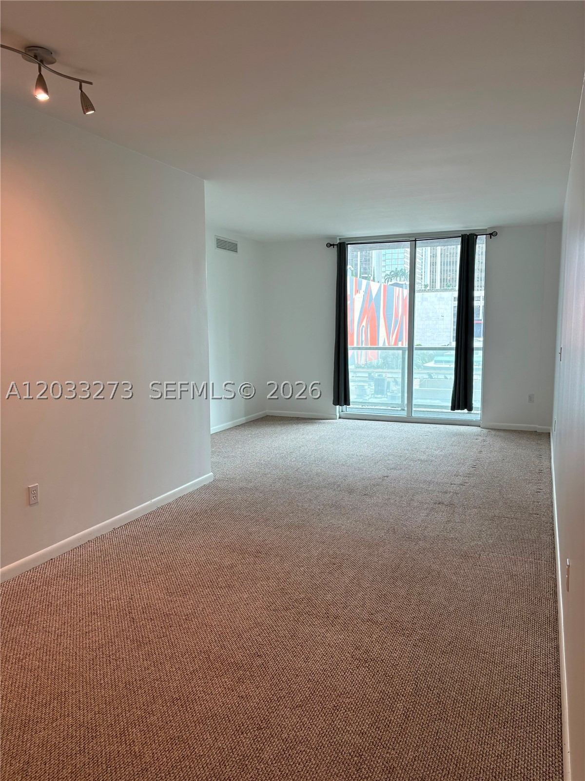 253 NE 2nd St #509, Miami FL 33132