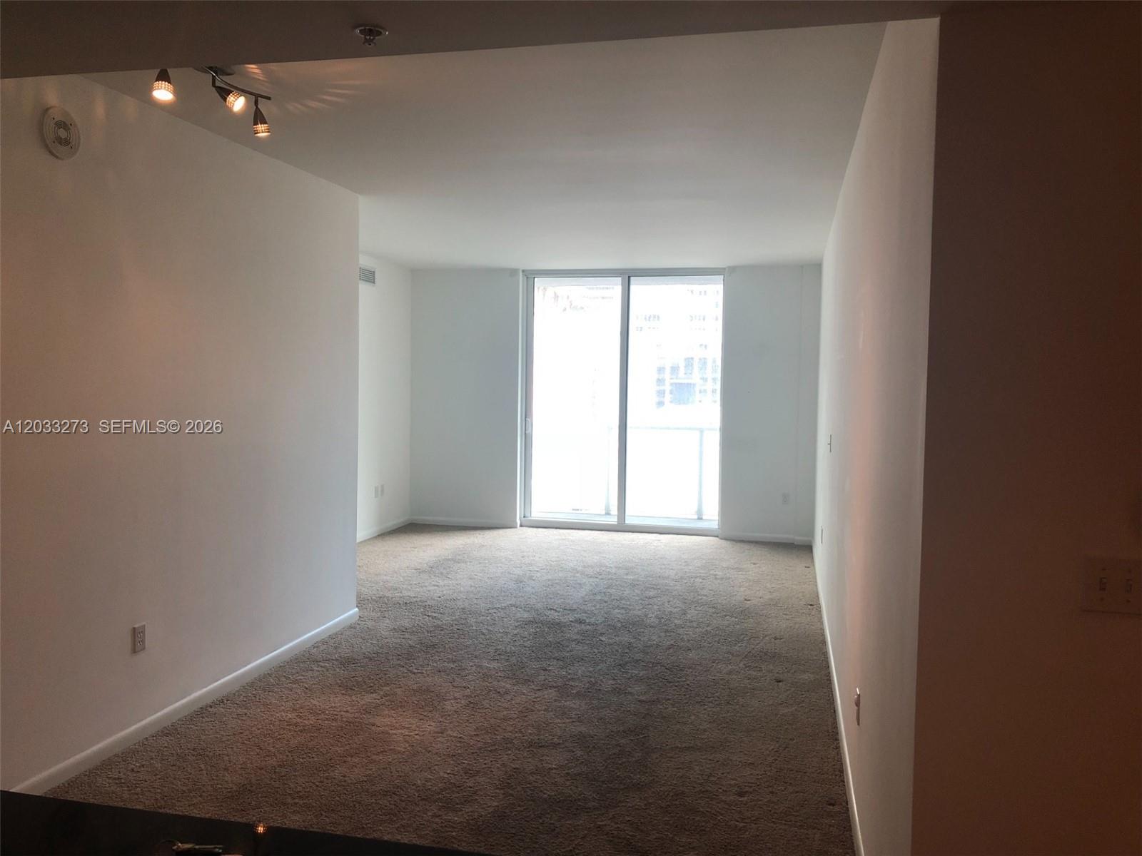 253 NE 2nd St #509, Miami FL 33132