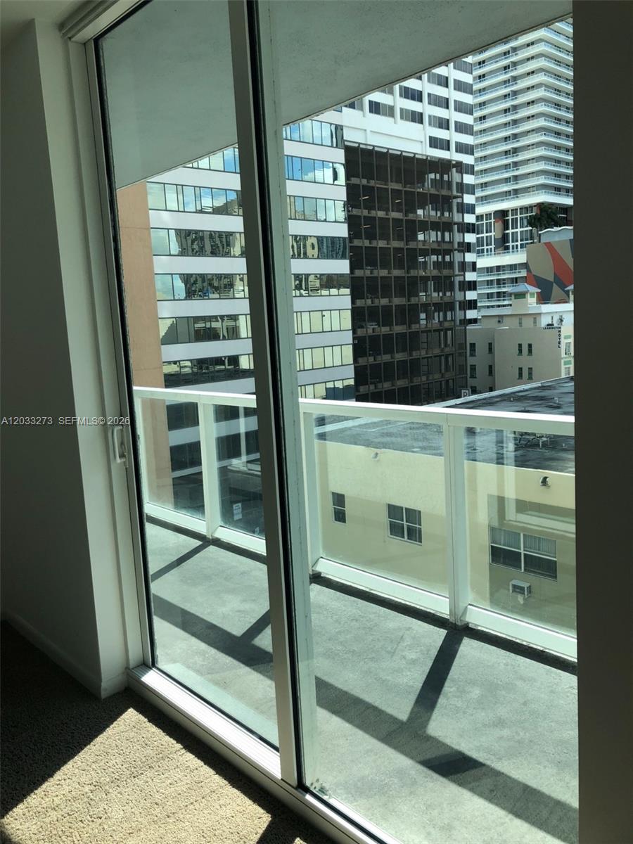 253 NE 2nd St #509, Miami FL 33132