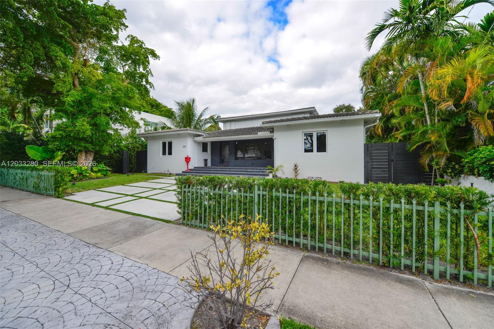 1209 NE 96th St #1209, Miami Shores FL 33138