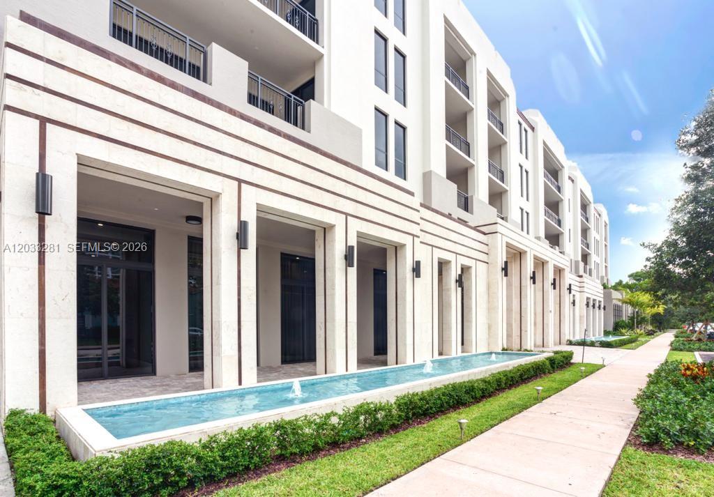 718 Valencia Ave #202, Coral Gables FL 33134