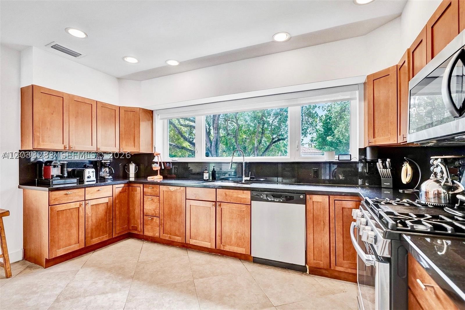 11 NW 97th St, Miami Shores FL 33150