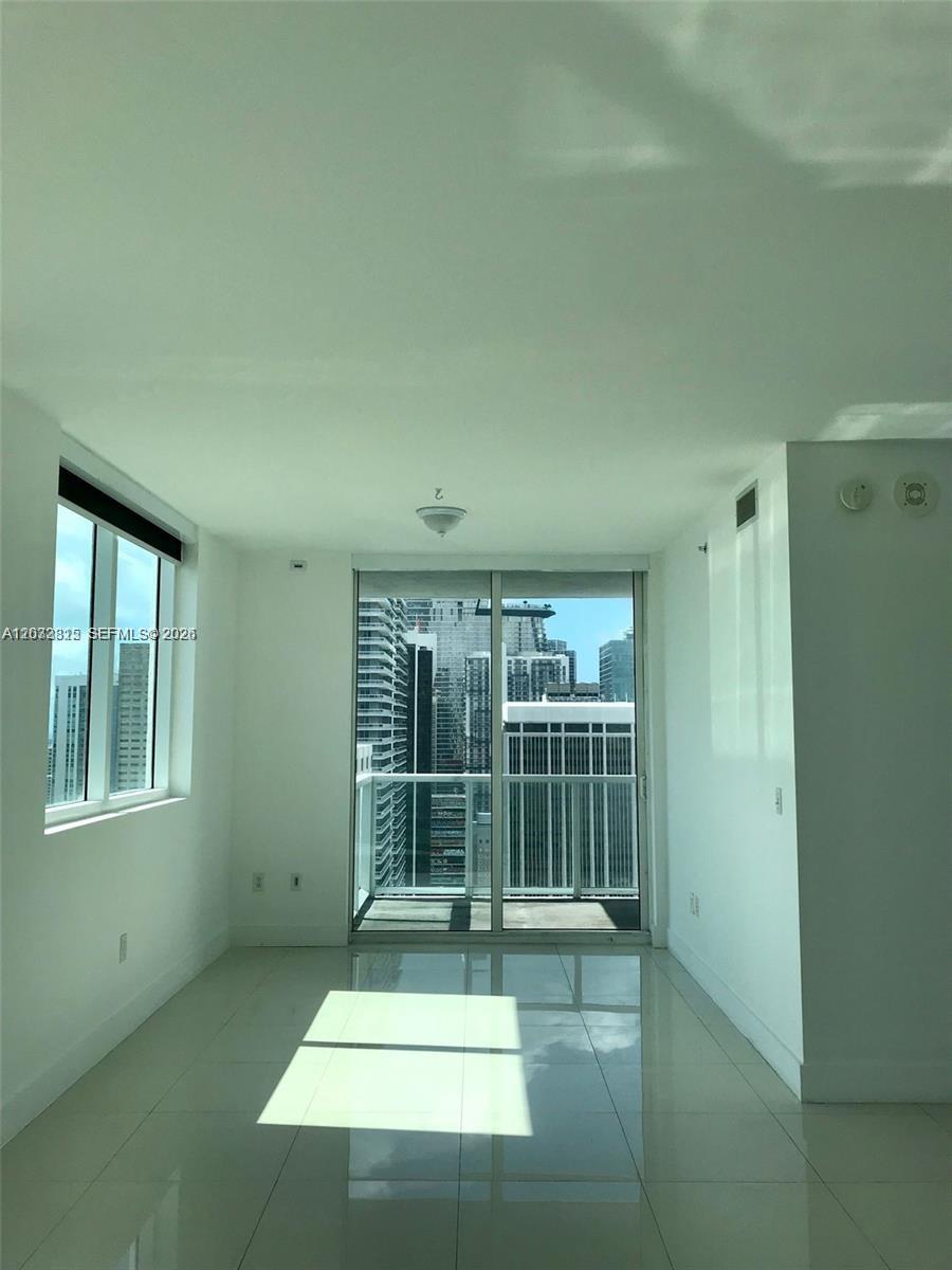 244 Biscayne Blvd #2103, Miami FL 33132