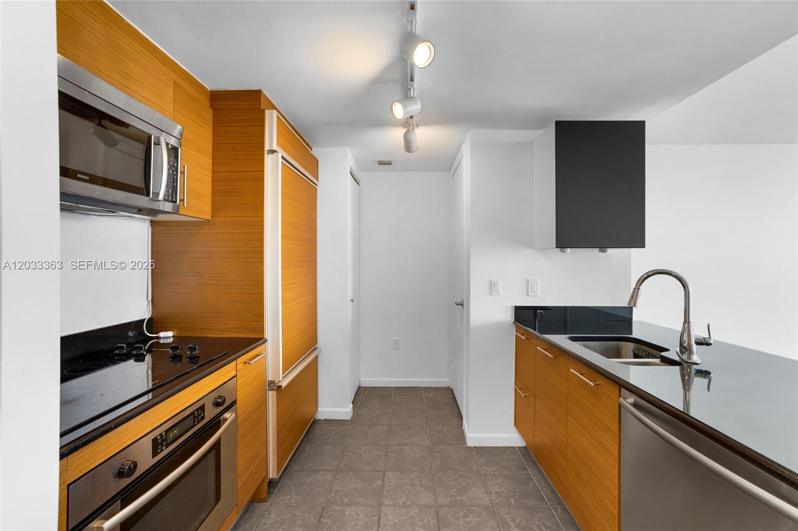 50 Biscayne Blvd #4307, Miami FL 33132