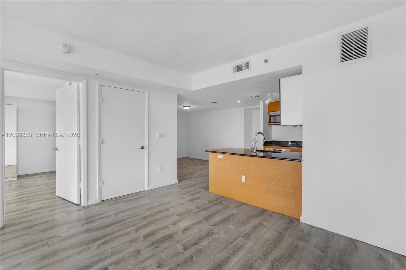 50 Biscayne Blvd #4307, Miami FL 33132
