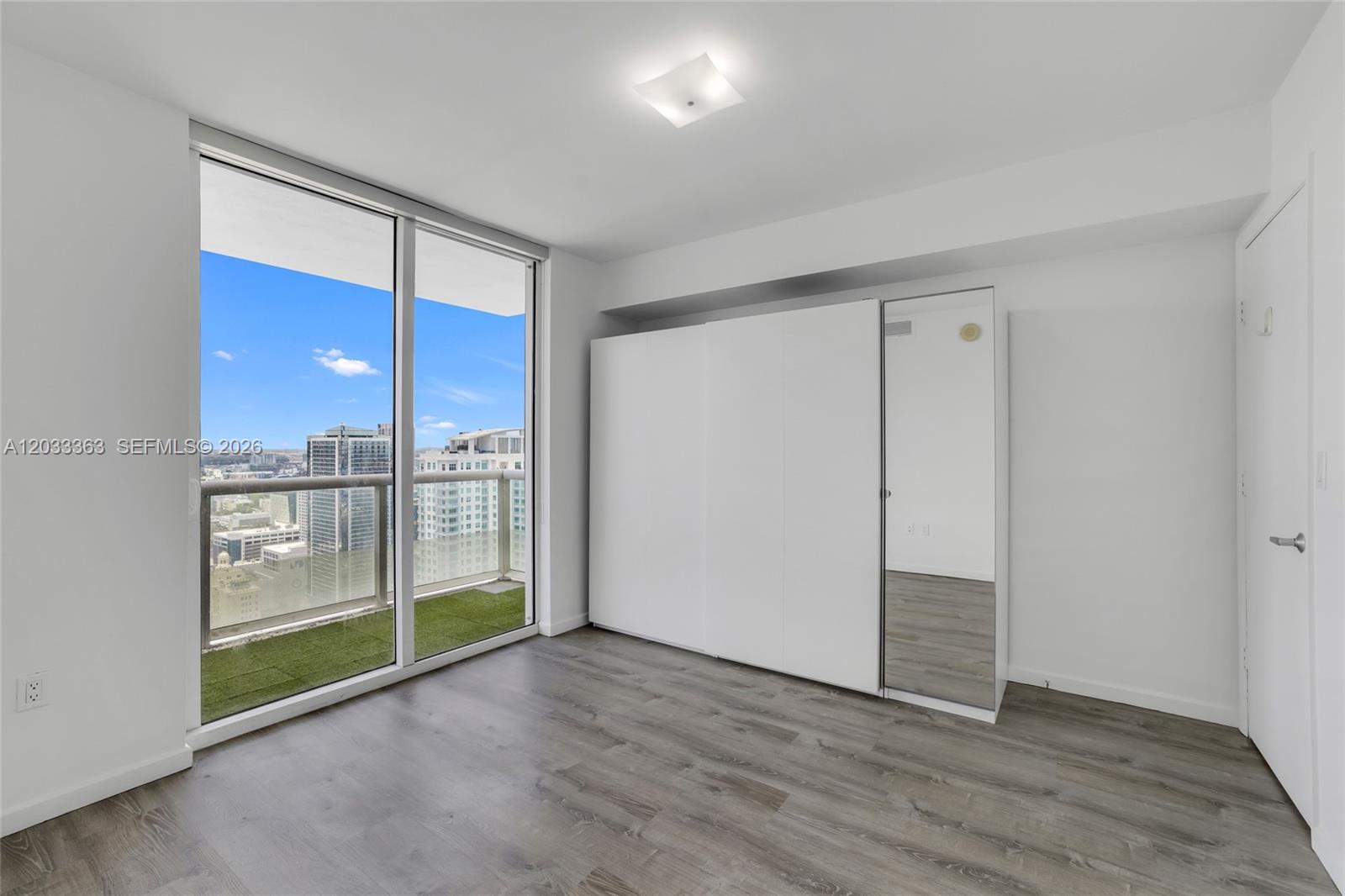 50 Biscayne Blvd #4307, Miami FL 33132