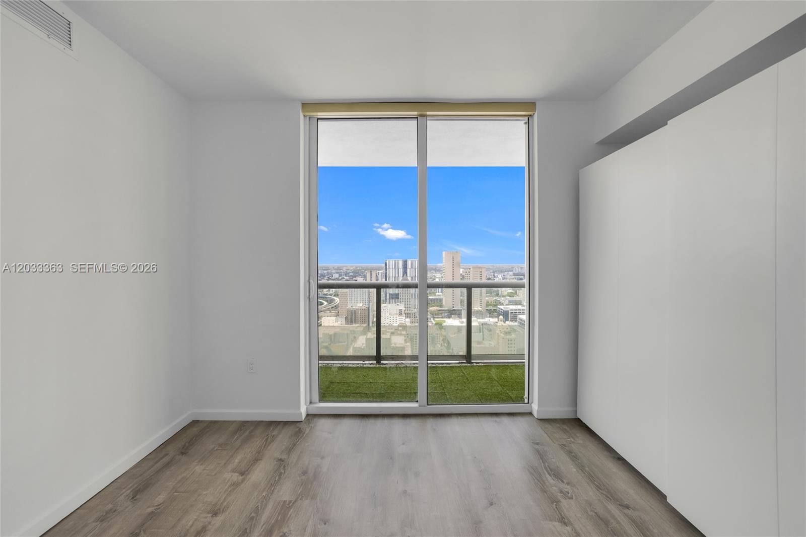 50 Biscayne Blvd #4307, Miami FL 33132