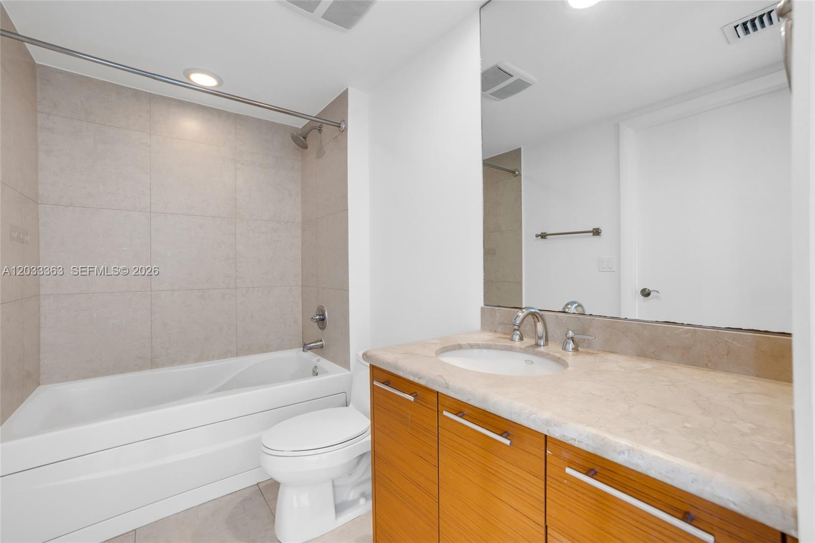 50 Biscayne Blvd #4307, Miami FL 33132