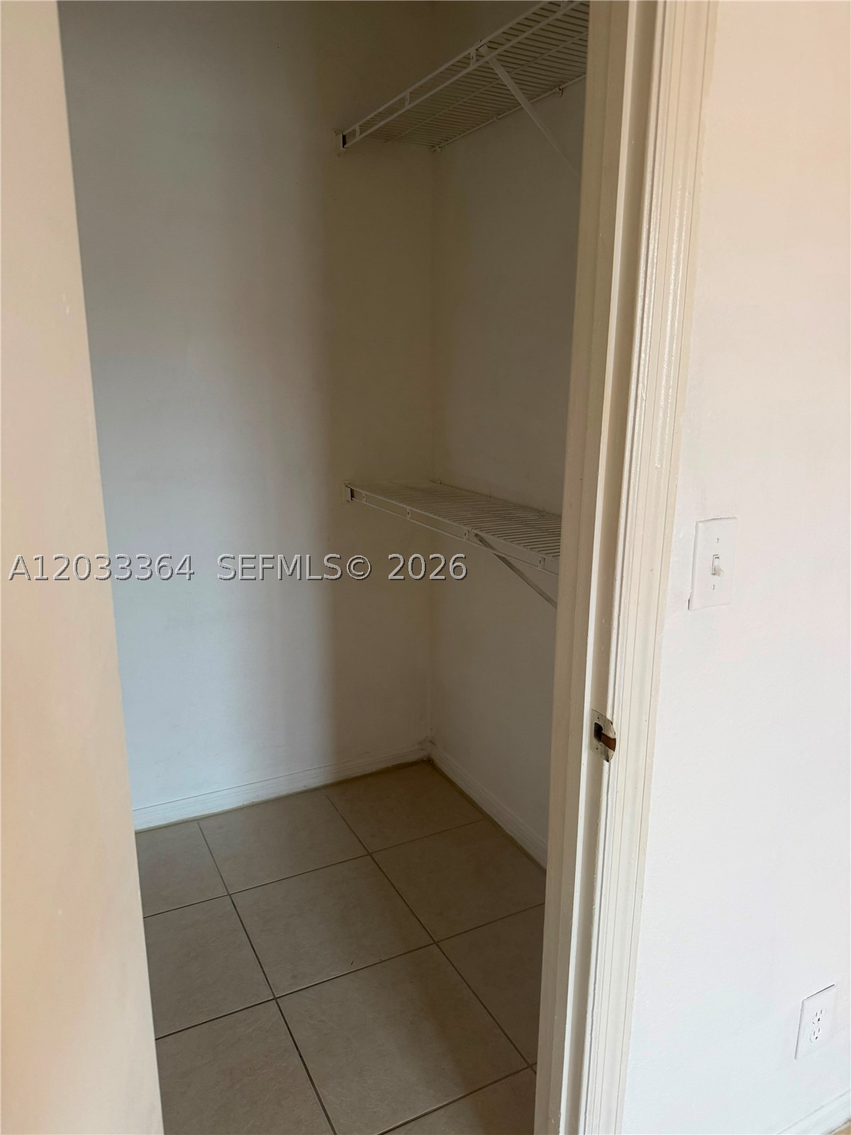 3350 N Pinewalk Dr N #1427, Margate FL 33063