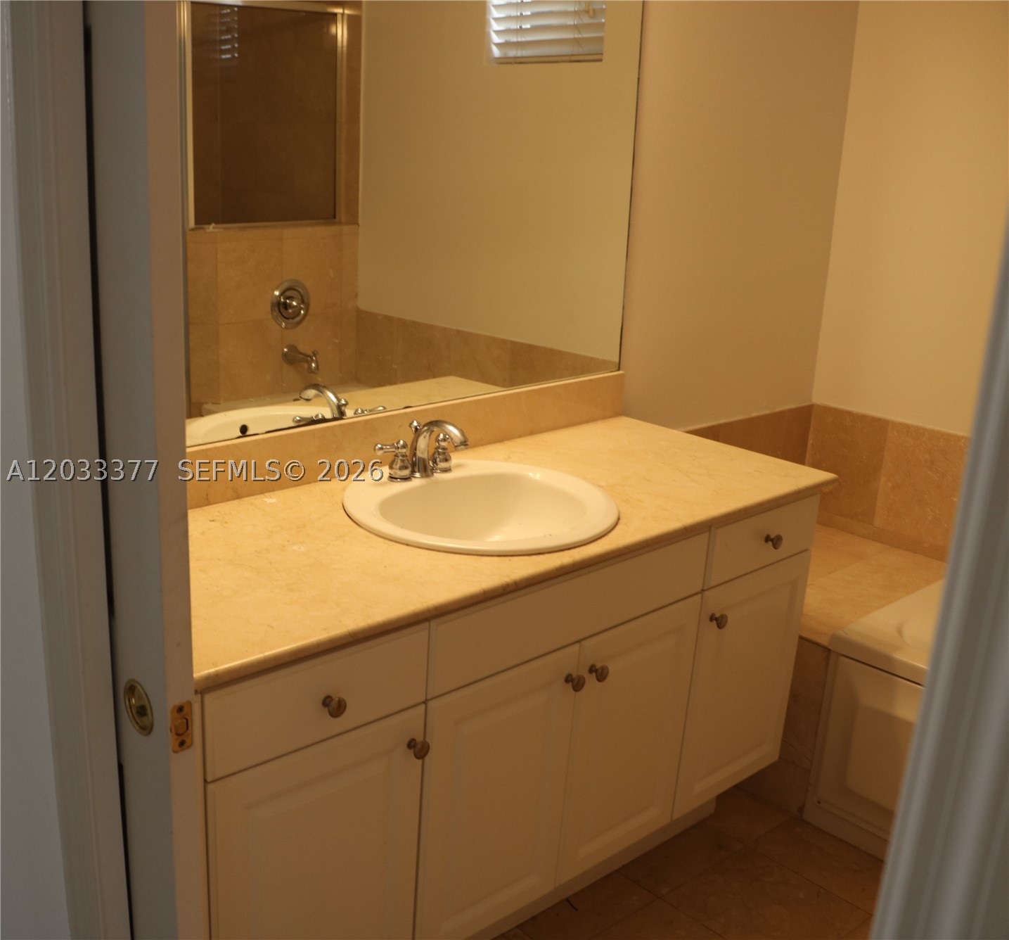 Coral Gables FL 33134 - A12033377