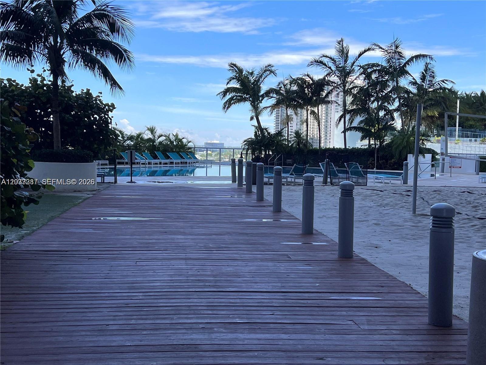 888 Biscayne Blvd #3001, Miami FL 33132