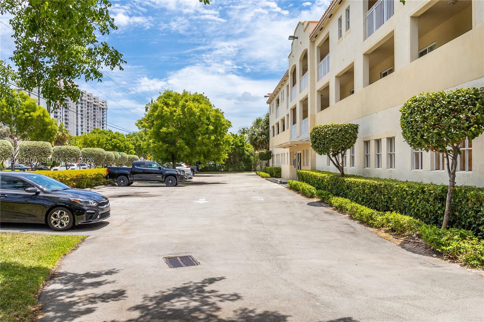 1200 NE 105th St #27, Miami Shores FL 33138