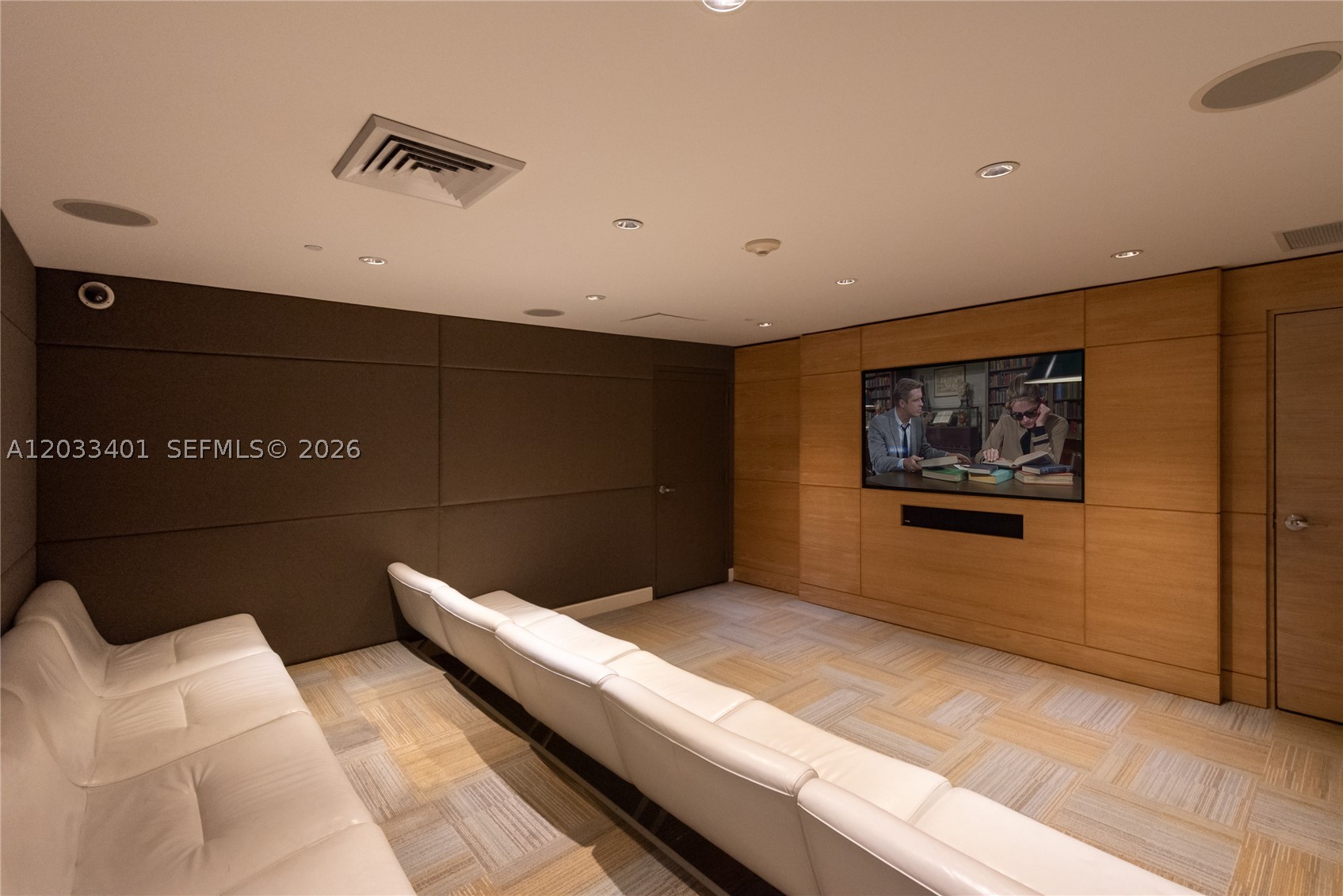 950 Brickell Bay Dr #4403, Miami FL 33131