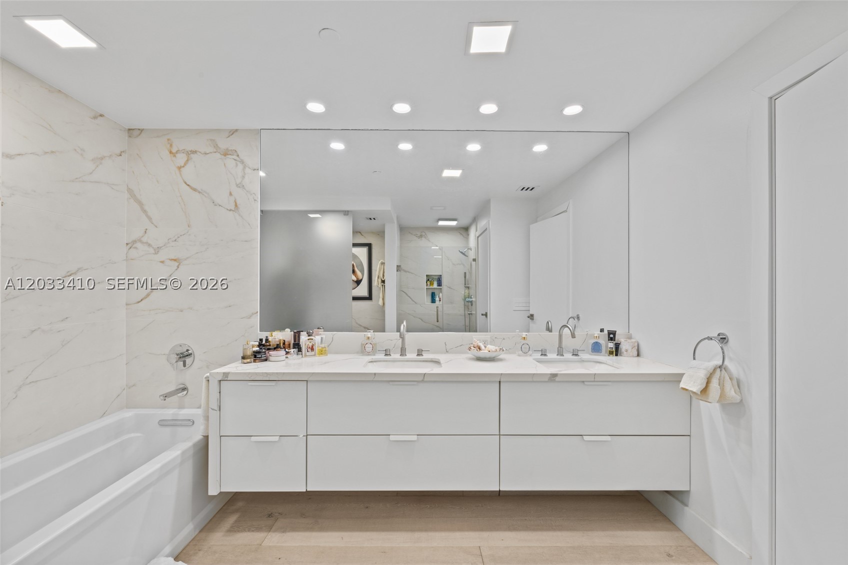 19122 Fisher Island Dr #19122, Miami Beach FL 33109