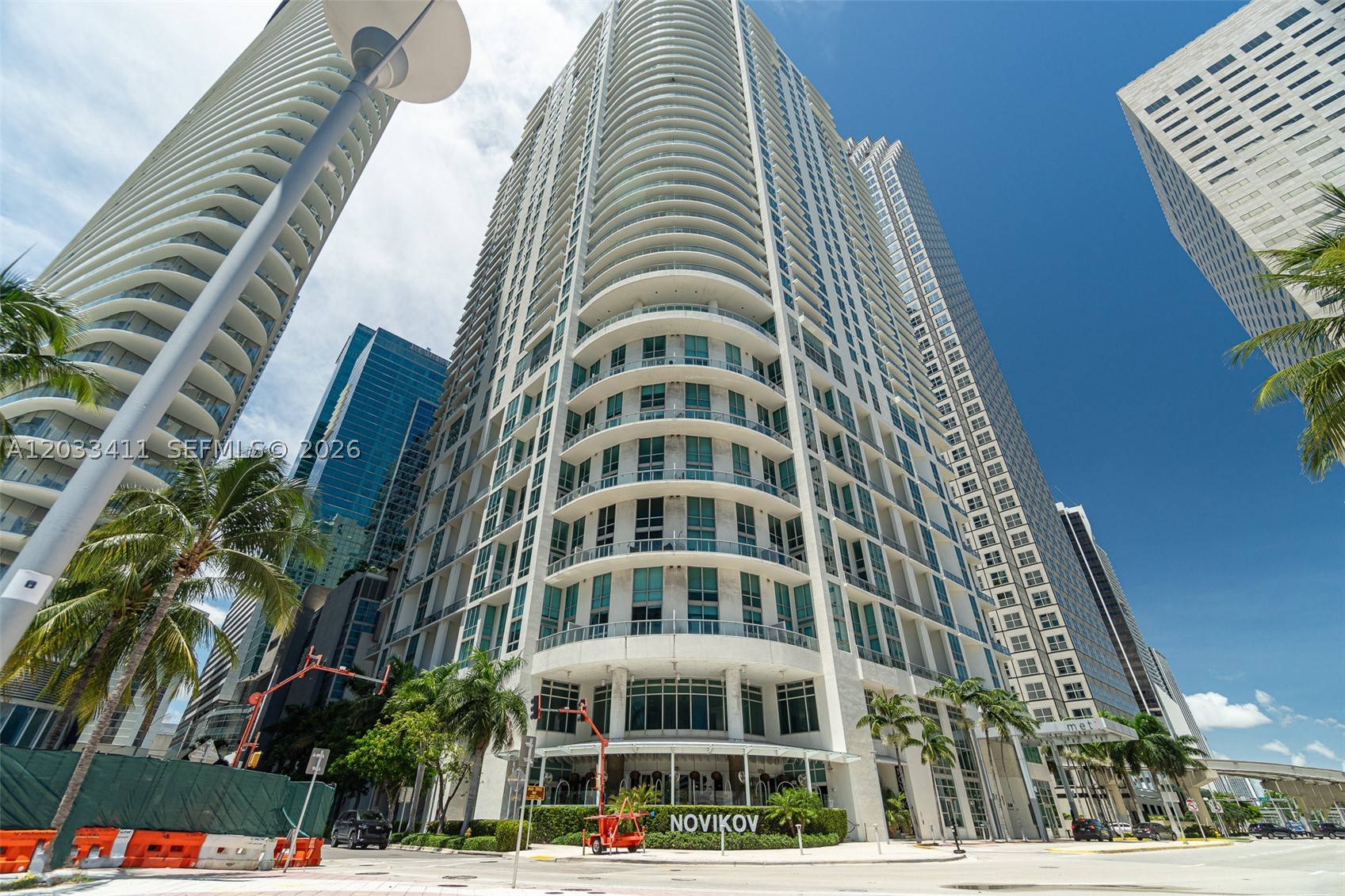 300 S Biscayne Blvd #T-1411, Miami FL 33131