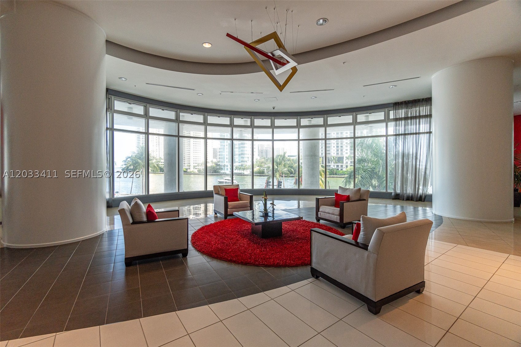 300 S Biscayne Blvd #T-1411, Miami FL 33131