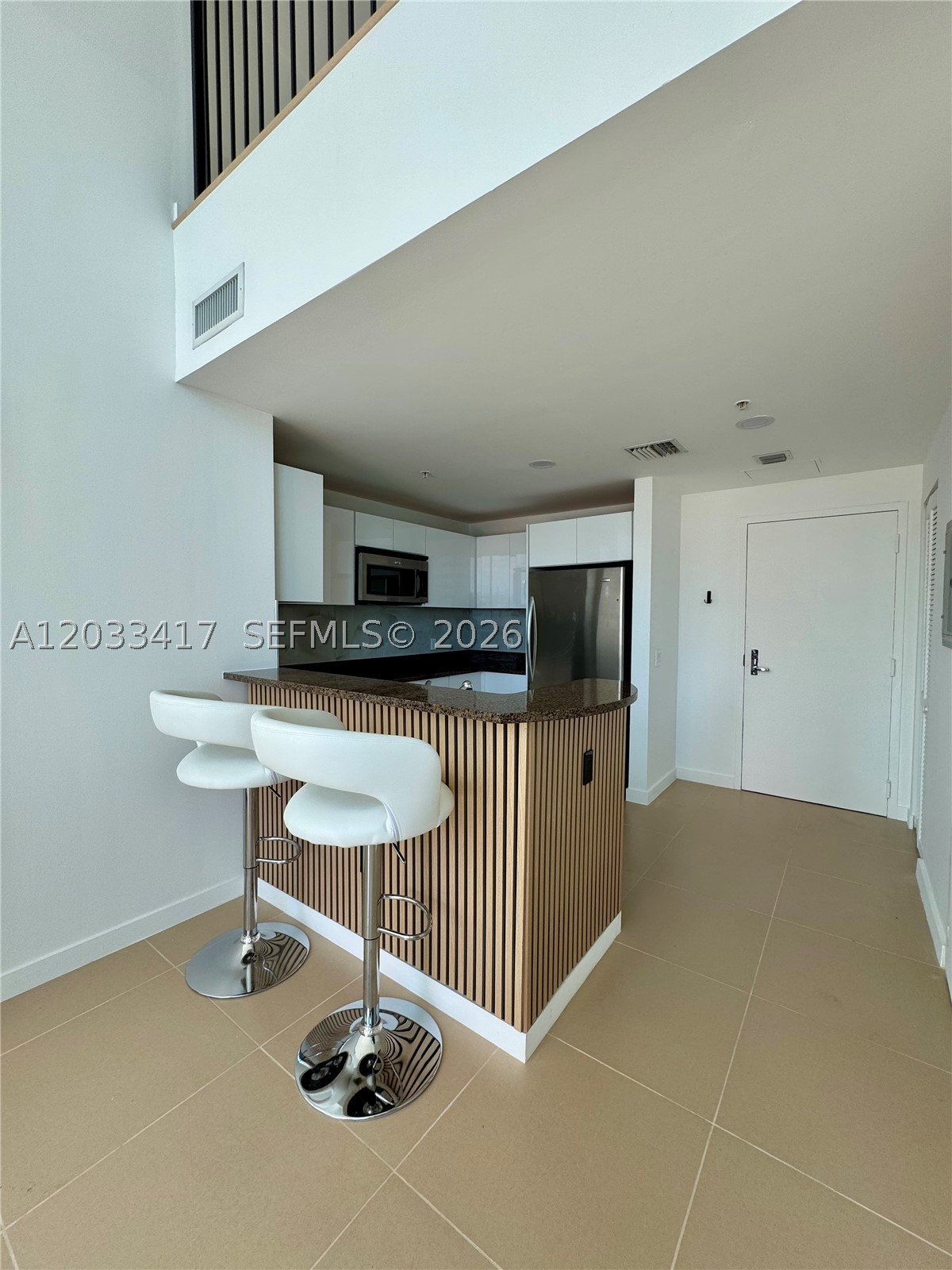 300 S Biscayne Blvd #L-1218, Miami FL 33131