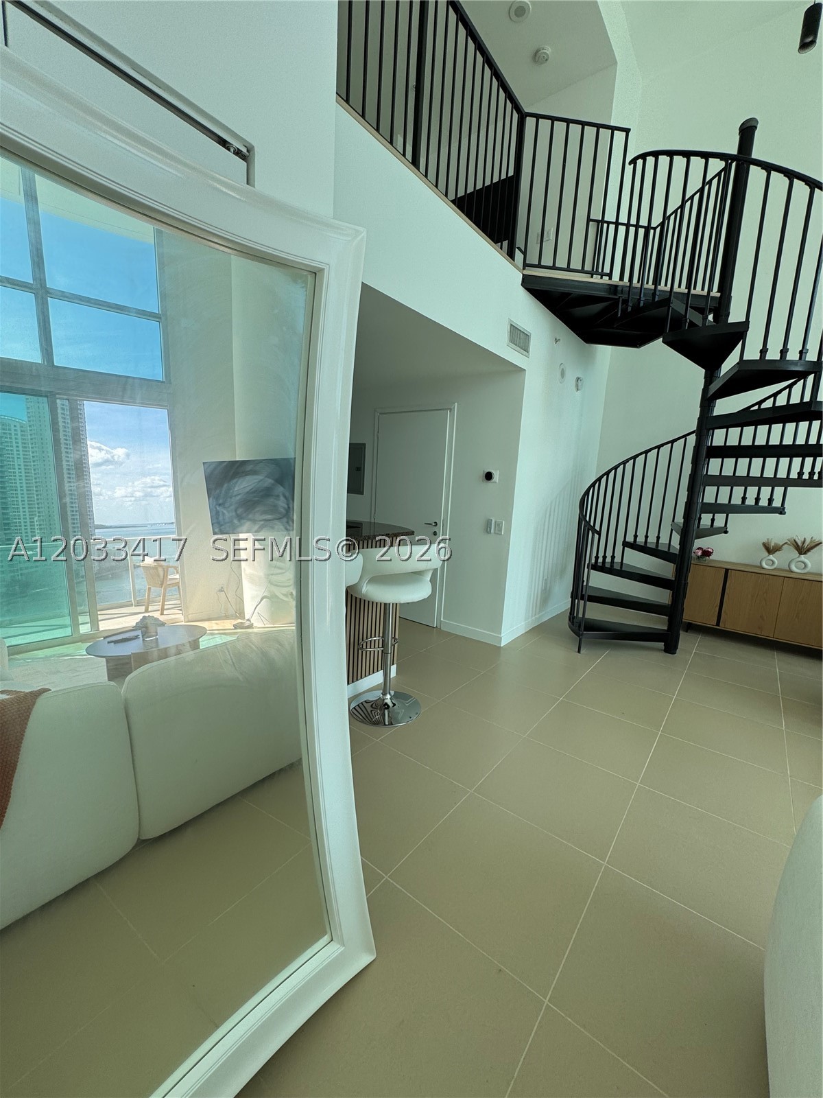 300 S Biscayne Blvd #L-1218, Miami FL 33131