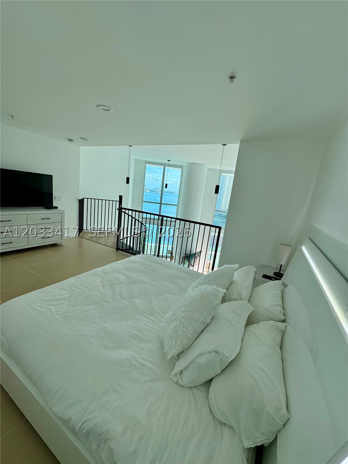 300 S Biscayne Blvd #L-1218, Miami FL 33131