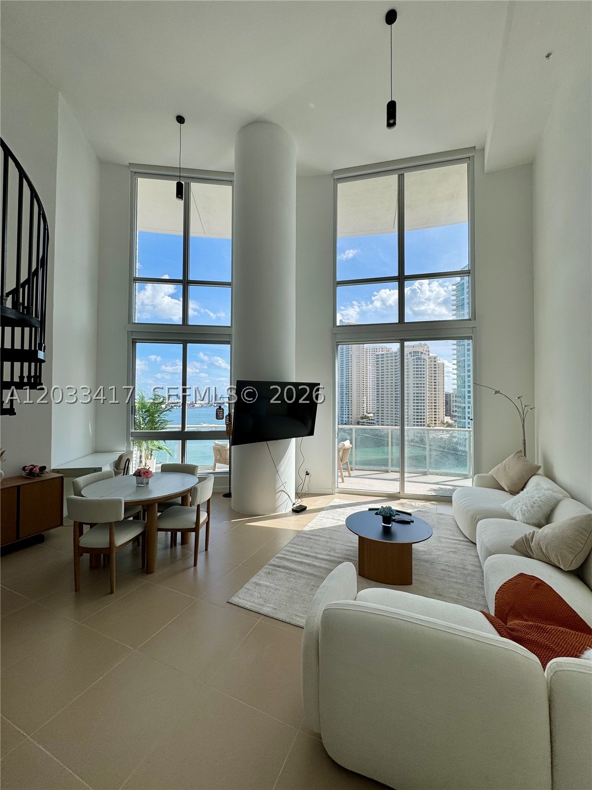 300 S Biscayne Blvd #L-1218, Miami FL 33131