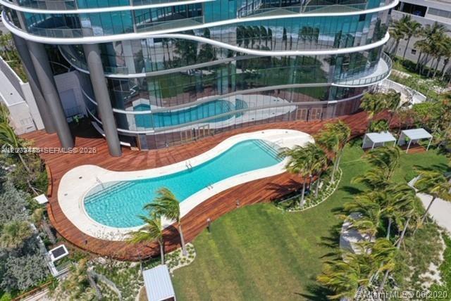 15701 Collins Ave #1403, Sunny Isles Beach FL 33160