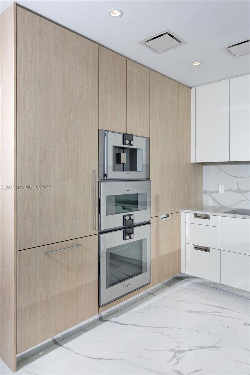 15701 Collins Ave #1403, Sunny Isles Beach FL 33160