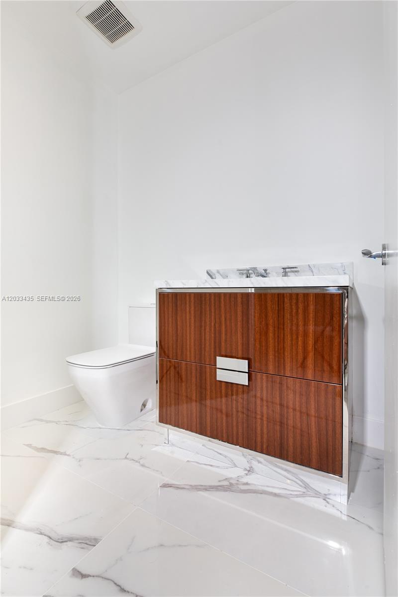 15701 Collins Ave #1403, Sunny Isles Beach FL 33160