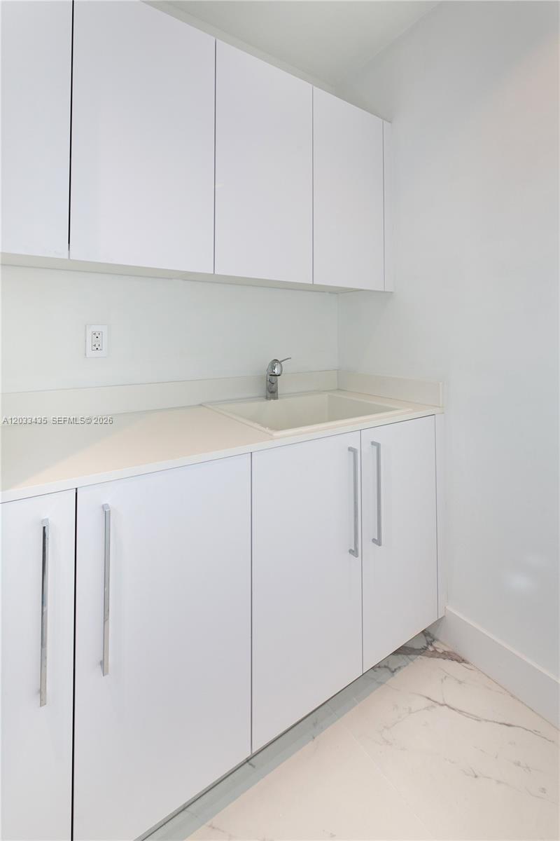 15701 Collins Ave #1403, Sunny Isles Beach FL 33160